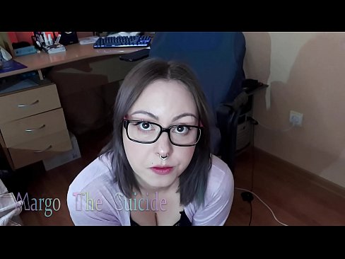 ❤️ မျက်မှန်တပ်ထားသော Sexy ကောင်မလေး Dildo ကို ကင်မရာတွင် နက်ရှိုင်းစွာ စုပ်သည်။ ❌ Porno ကျွန်ုပ်တို့တွင် my.higlass.ru% ❌❤